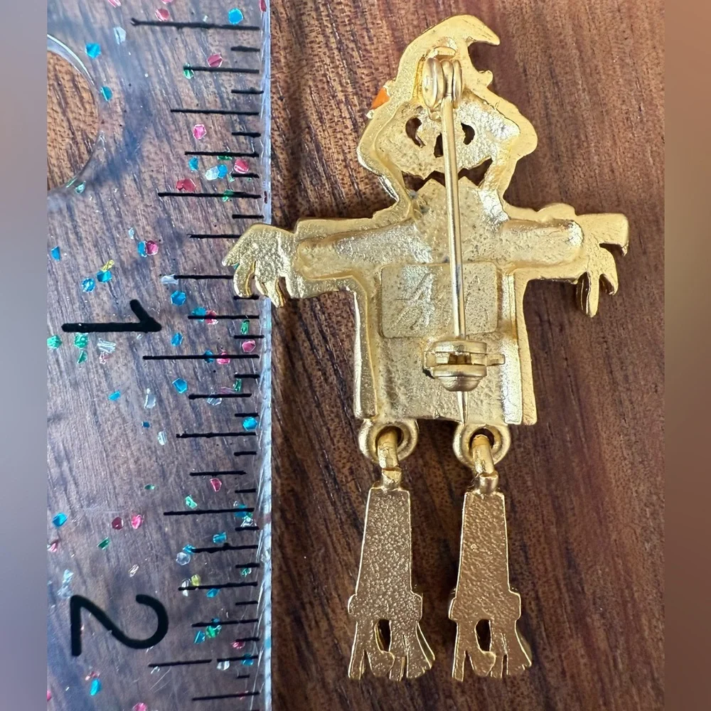 VTG AAI Brooch Pin Gold Tone and Orange Scarecrow Fall Halloween